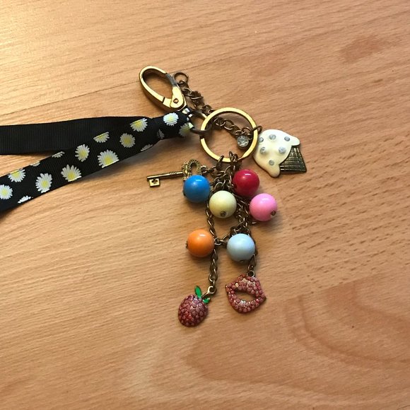 👴 3/$20 Key Chain with Charms - Picture 1 of 3